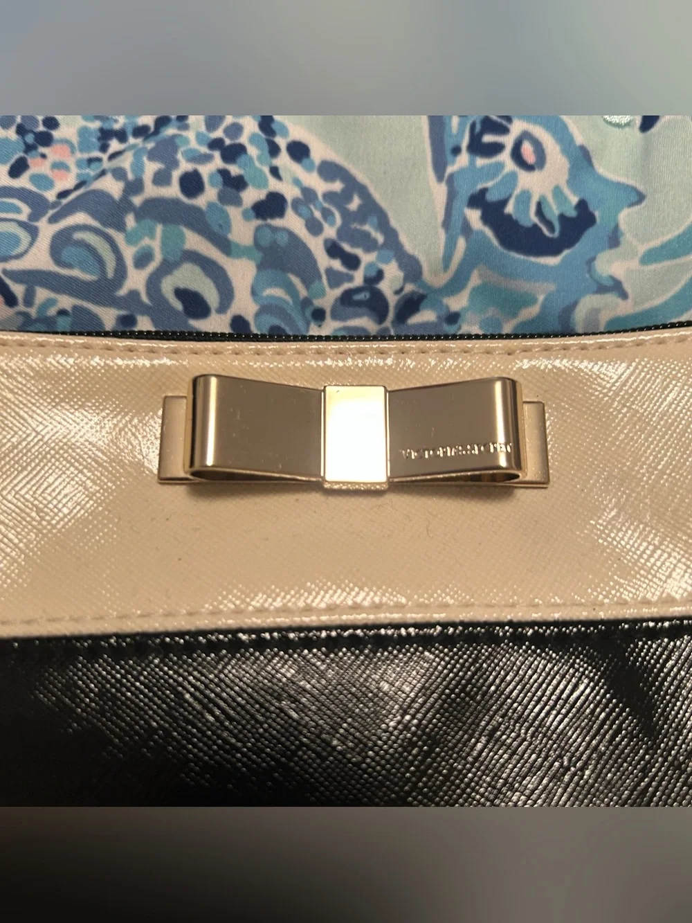Victoria's Secret Black/Beige Colorblock Zip-Around Wallet Bow Keychain Card